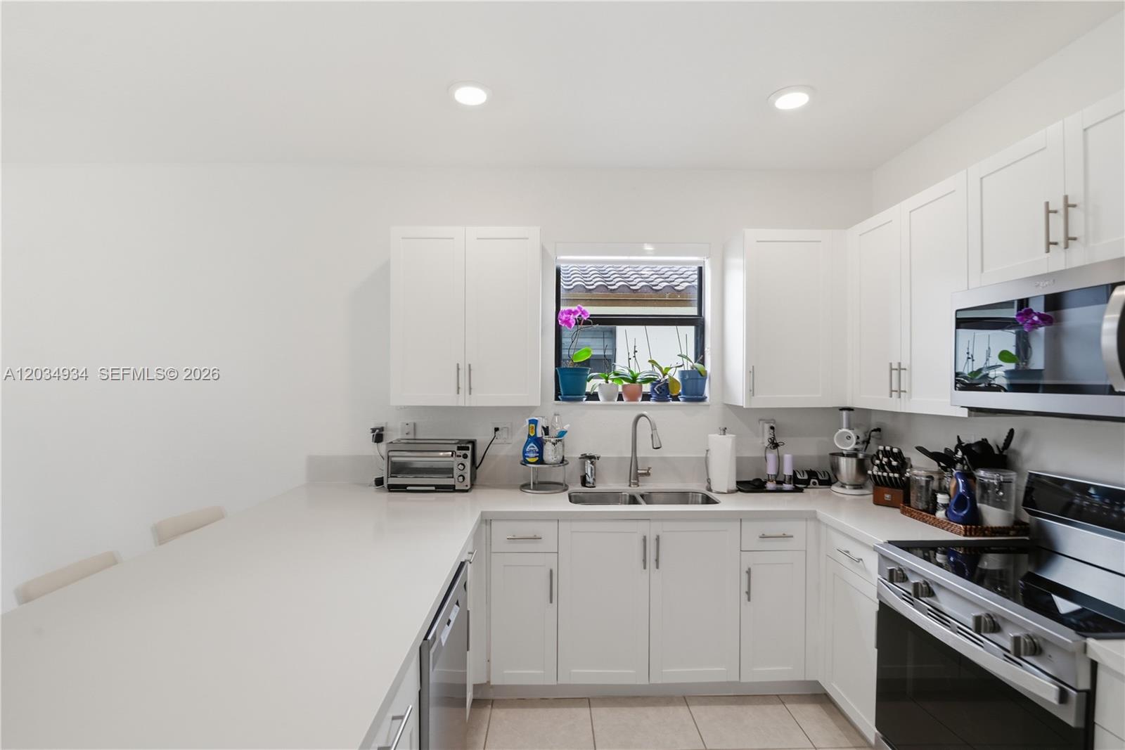 12831 Southwest 229th Street Miami, FL 33170 - Photo 23 of 38