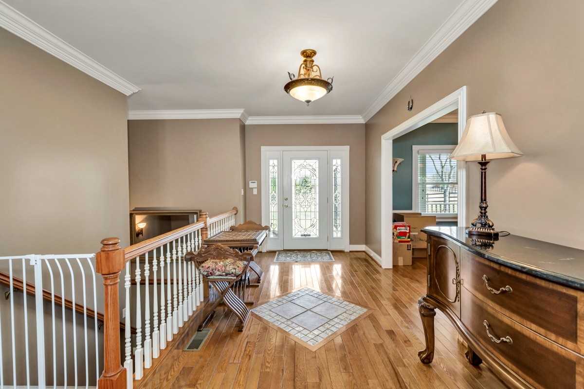 18789 Wells Road Athens, AL 35613 - Photo 5 of 40 a very nice looking room with a large window