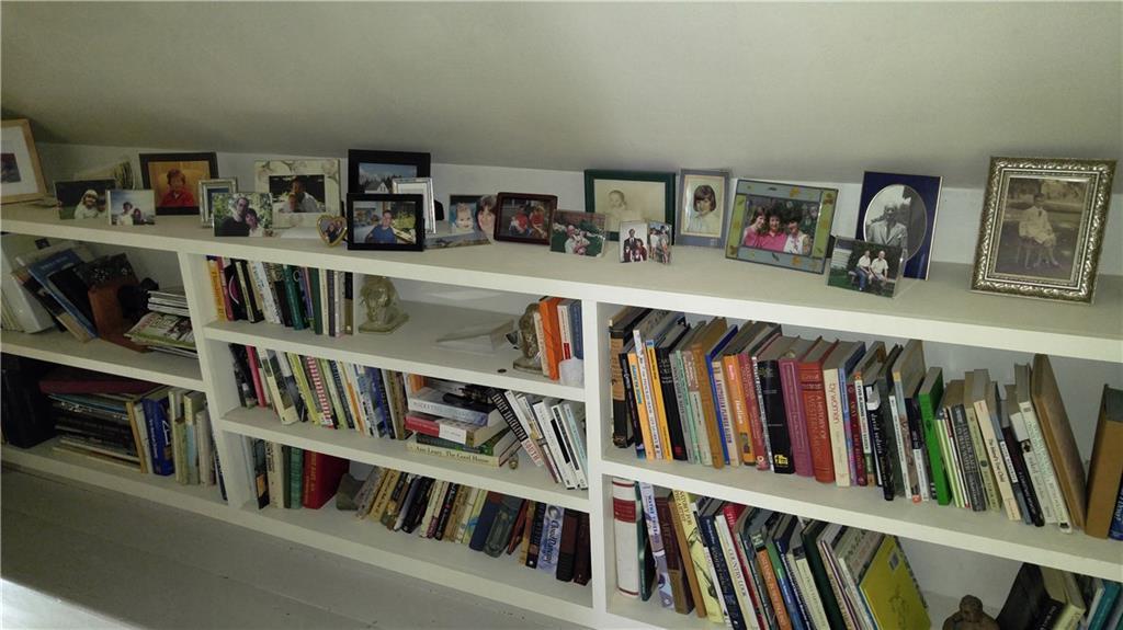 348 Hathorne Point Road Cushing, ME 04563 - Photo 16 of 31 Built in book shelves at the top of...