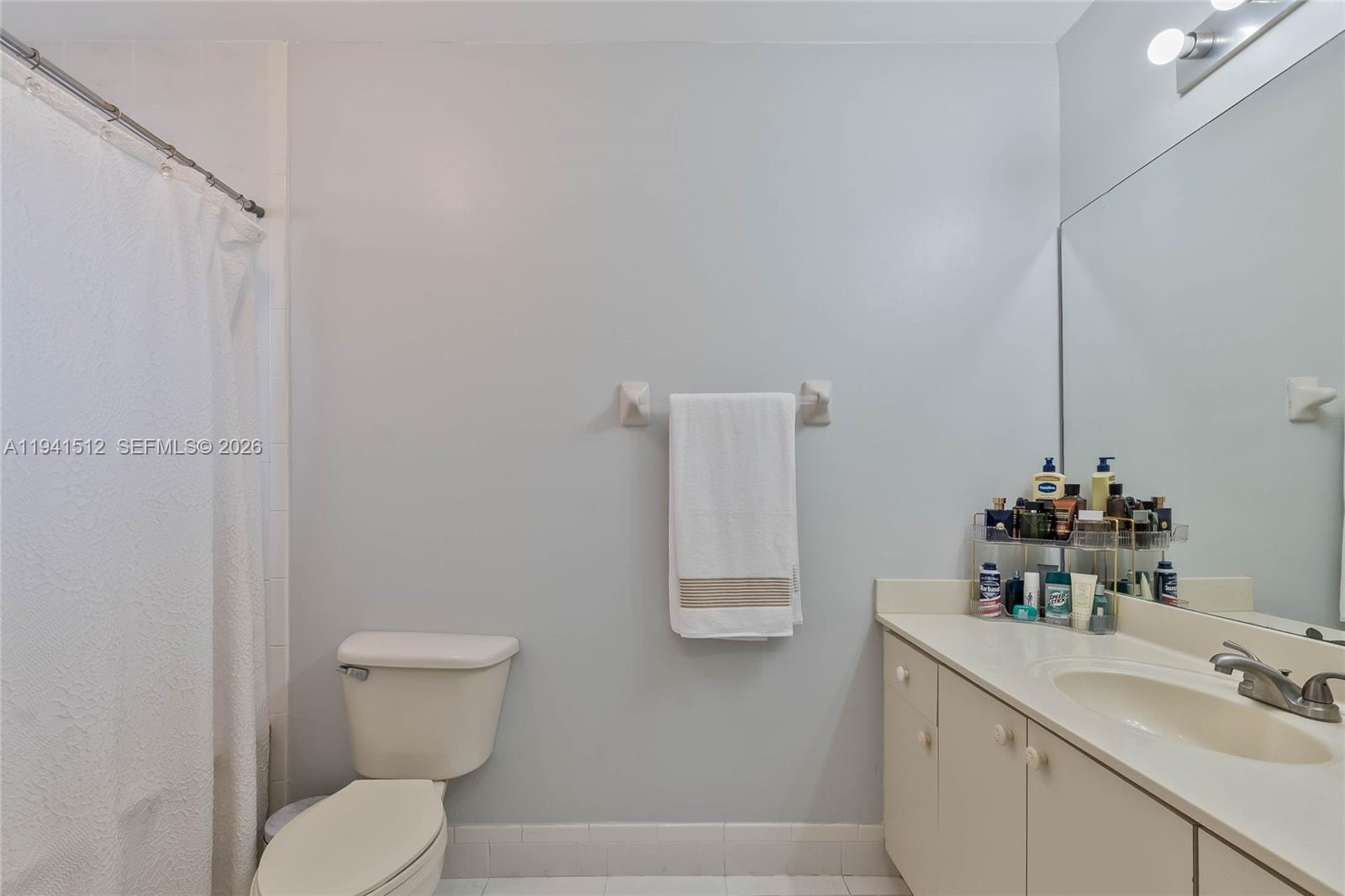 16256 Southwest 97th Street Miami, FL 33196 - Photo 16 of 22 Master Bathroom
