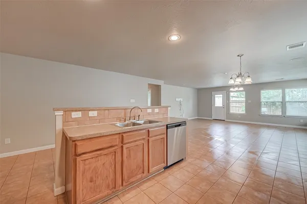 $2,200 | 7722 Shavano Lane, Cypress, TX 77433