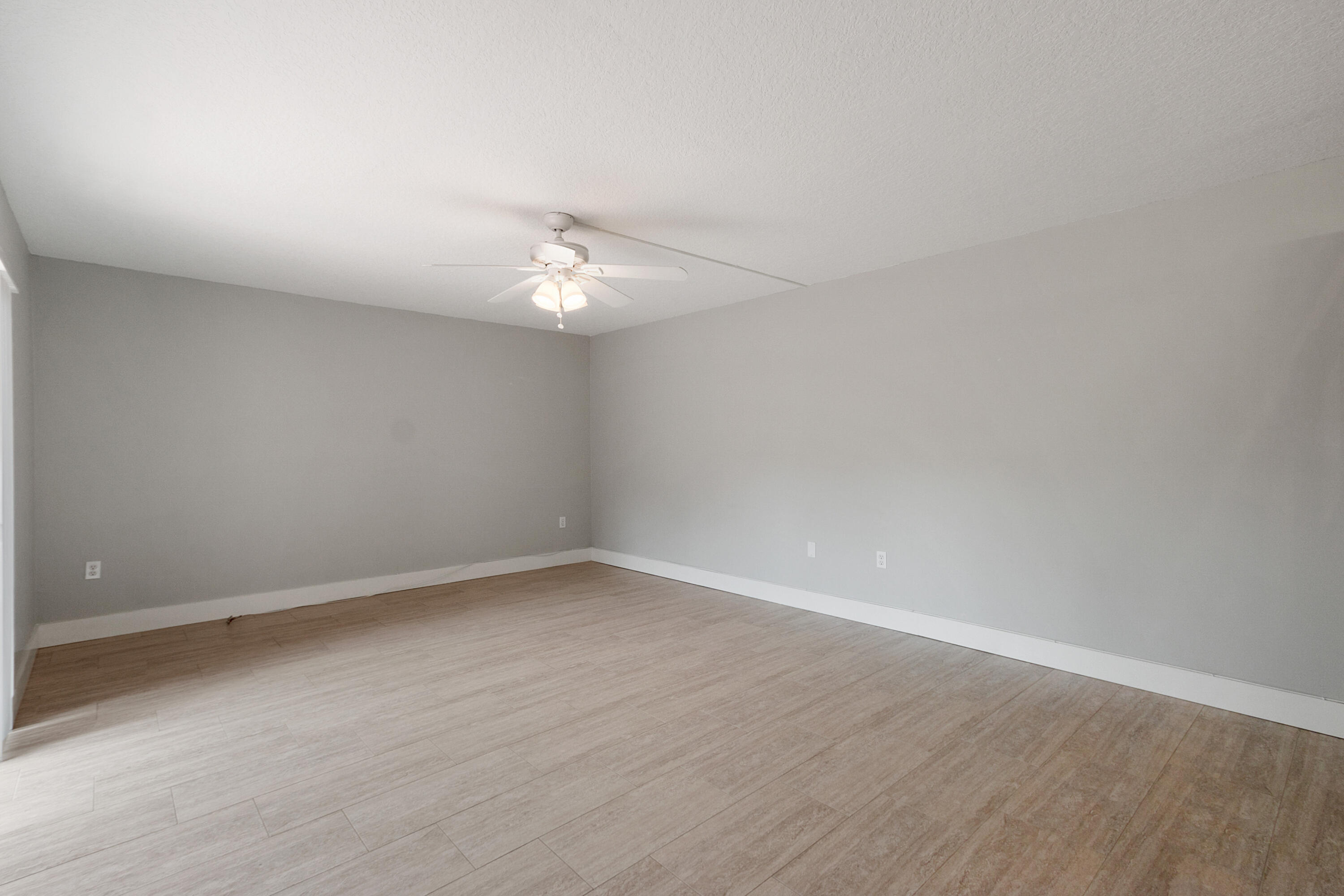 825 Center Street, Unit 3D Jupiter, FL 33458 - Photo 5 of 28 013-825CenterSt3D-Jupiter-FL-full