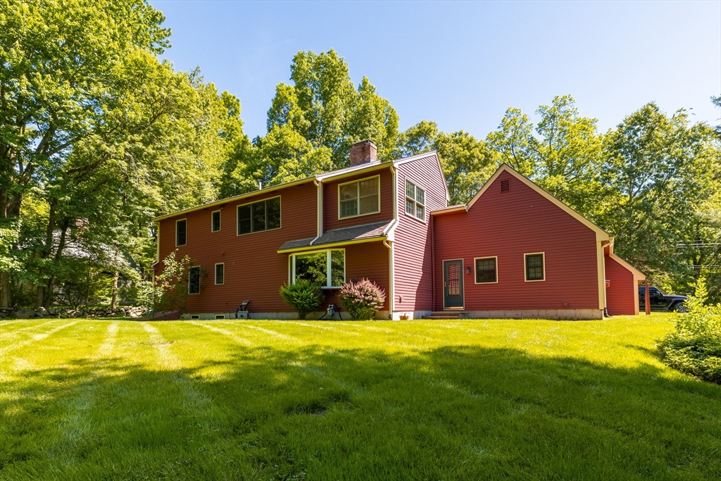 322 Spring Street Shrewsbury, MA 01545 - Photo 25 of 26