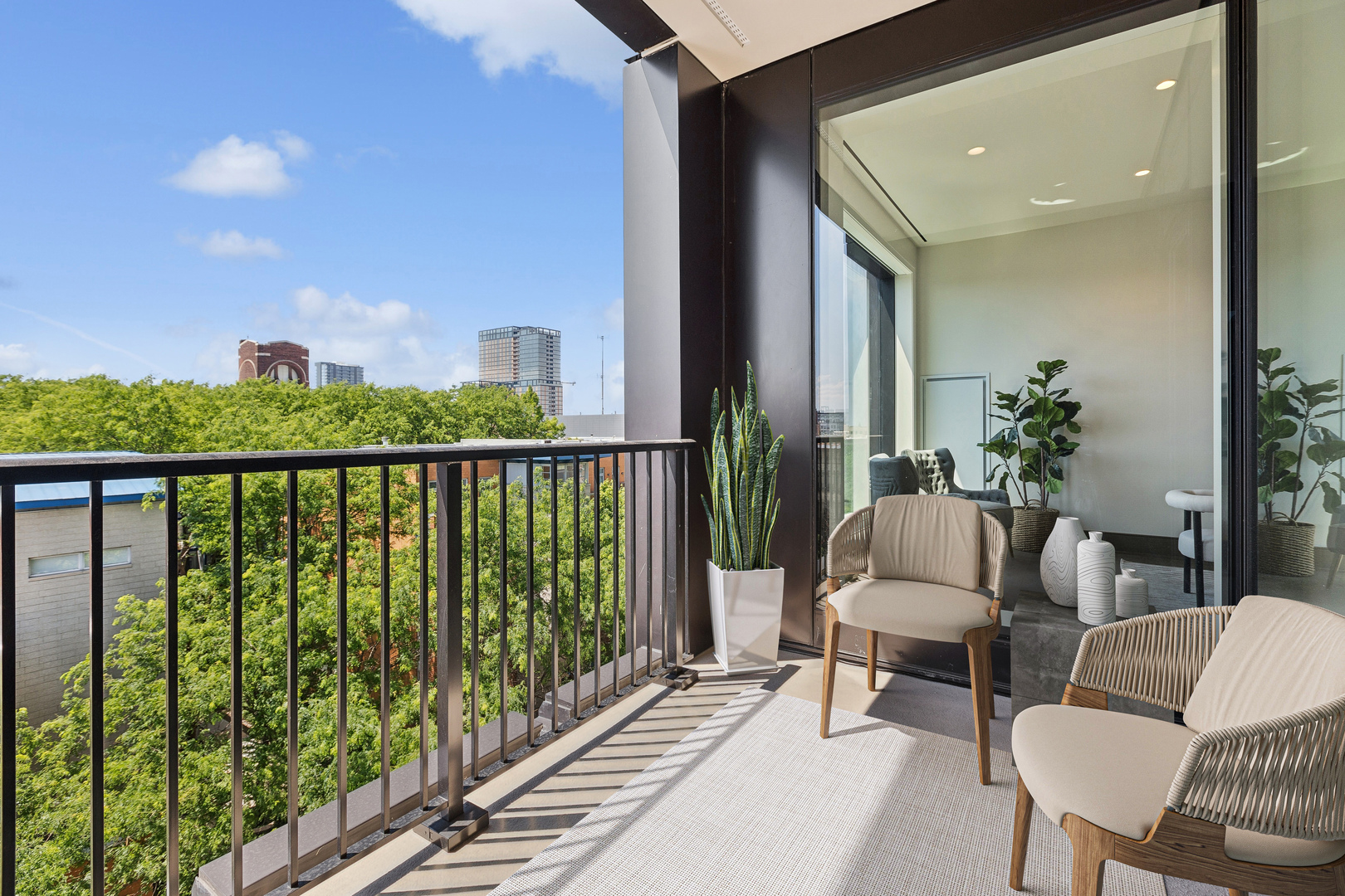 21 North May Street, Unit 506 Chicago, IL 60607 - Photo 14 of 55