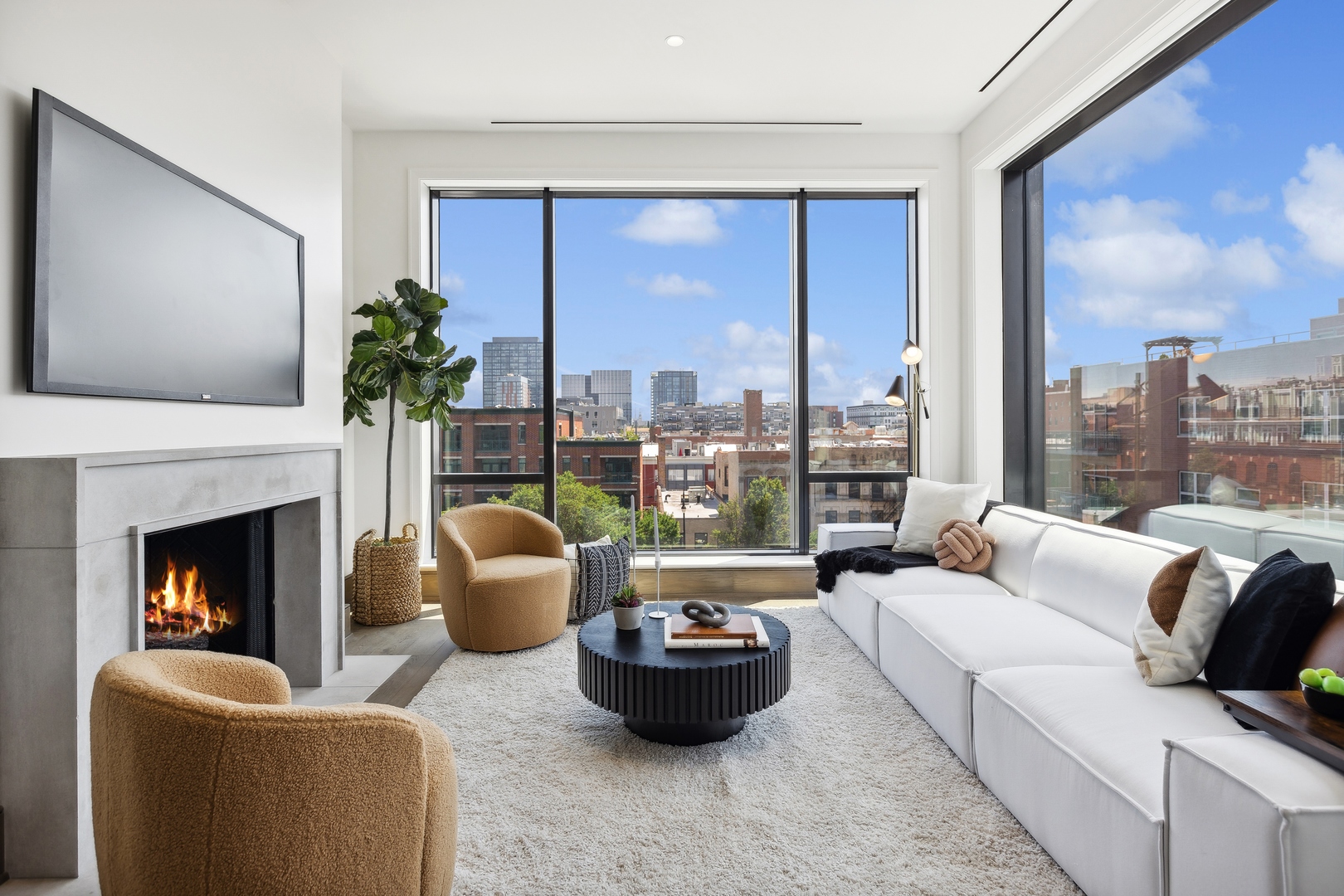 21 North May Street, Unit 506 Chicago, IL 60607 - Photo 3 of 55