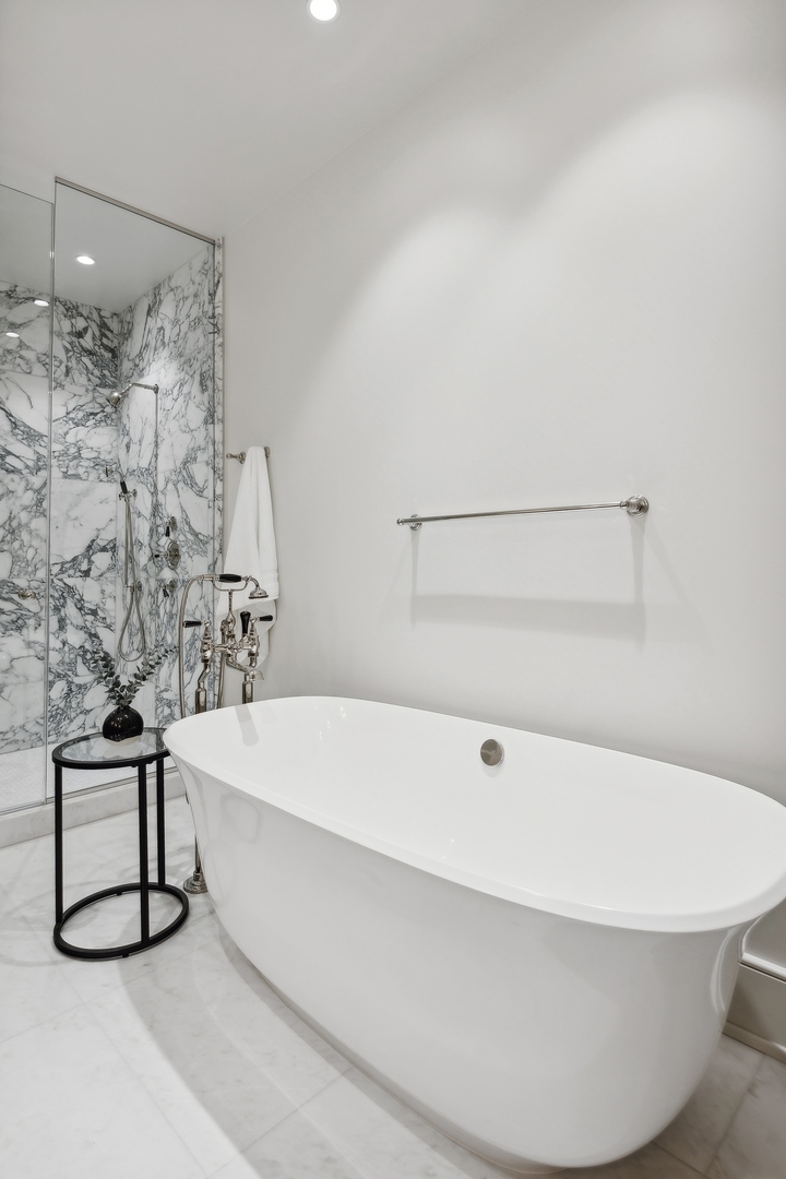 21 North May Street, Unit 506 Chicago, IL 60607 - Photo 38 of 55