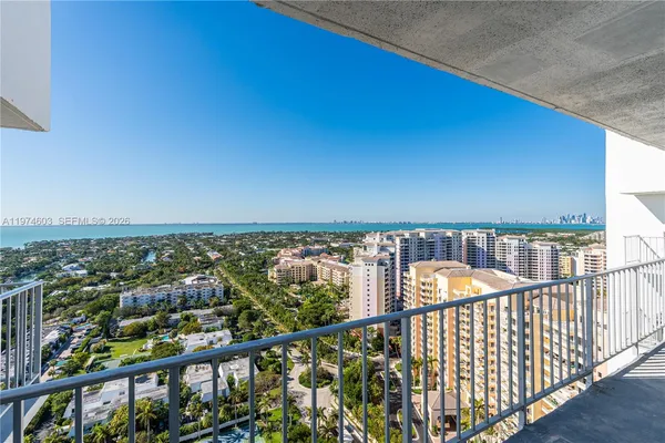 $10,000 | 881 Ocean Drive, Unit 27D, Key Biscayne, FL 33149