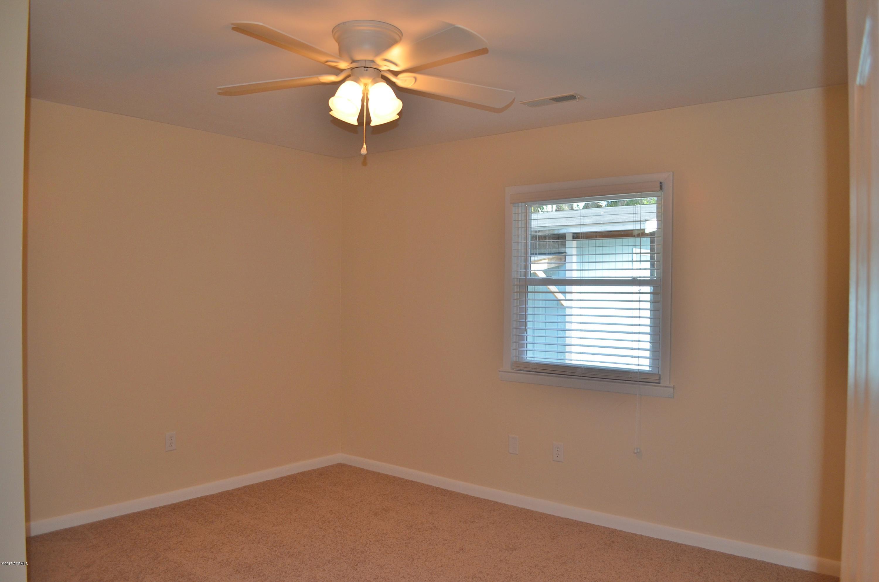 4046 Shell Point Road Beaufort, SC 29906 - Photo 18 of 21 18