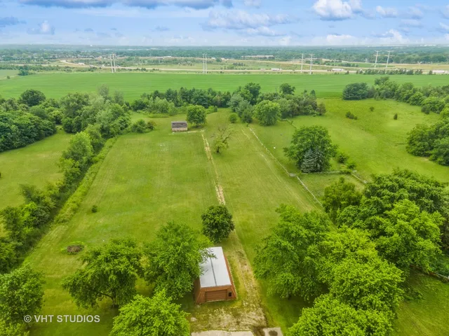 a view of a garden with an outdoor space