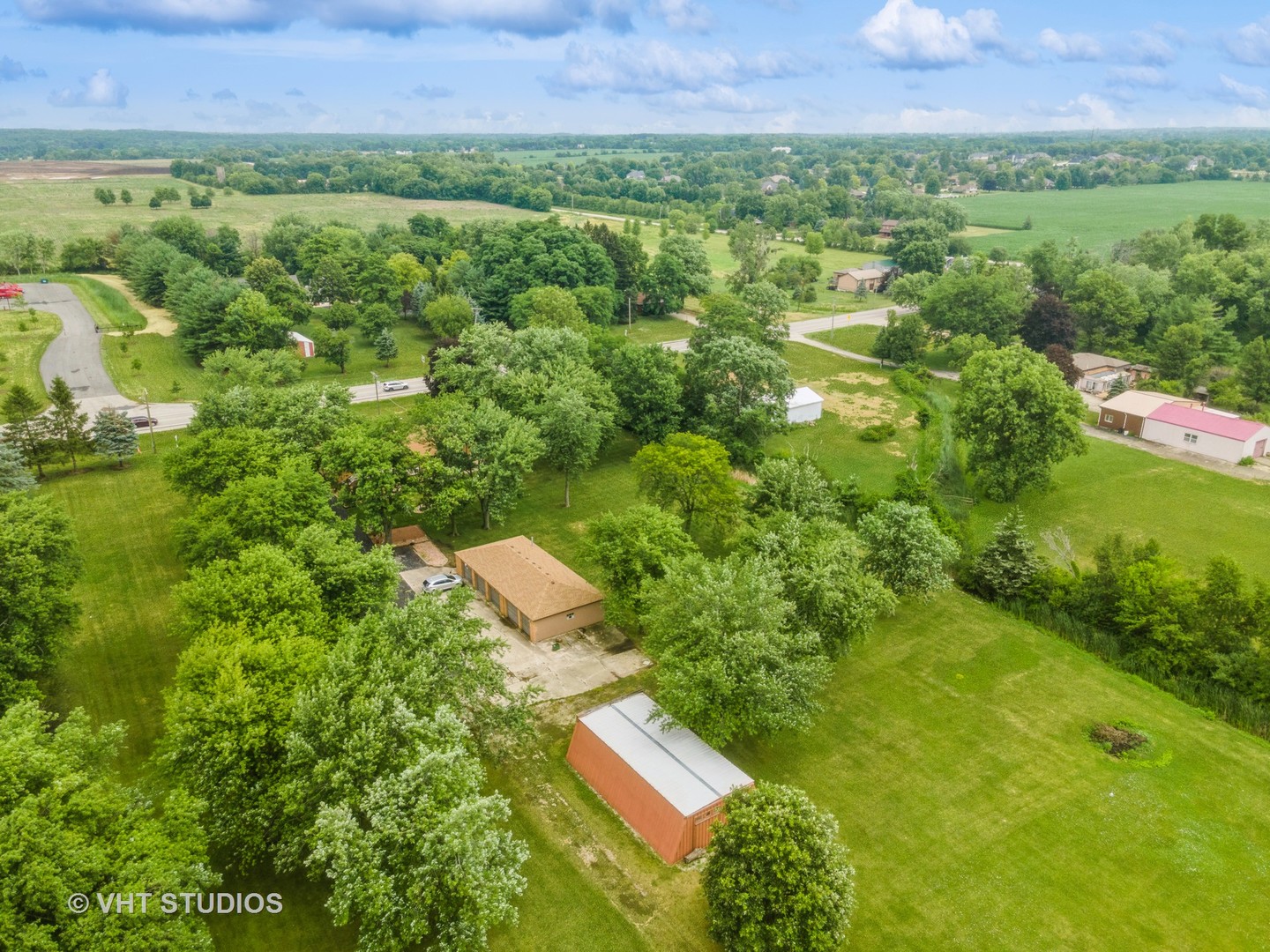 14119 West Maple Road Mokena, IL 60448 - Photo 41 of 47 an aerial view of residential house with outdoor space and trees all around