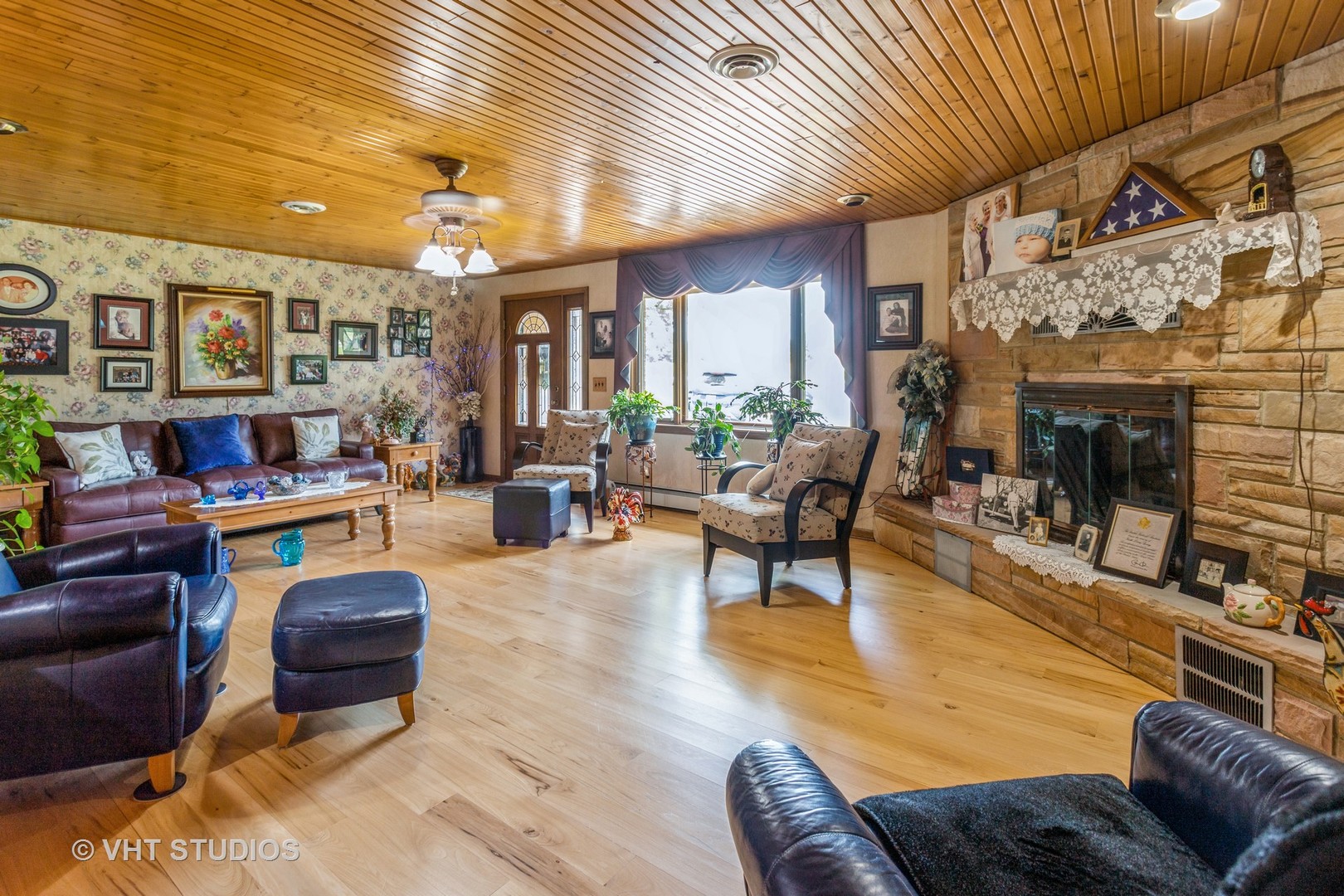 14119 West Maple Road Mokena, IL 60448 - Photo 5 of 47 a living room with furniture and a fireplace
