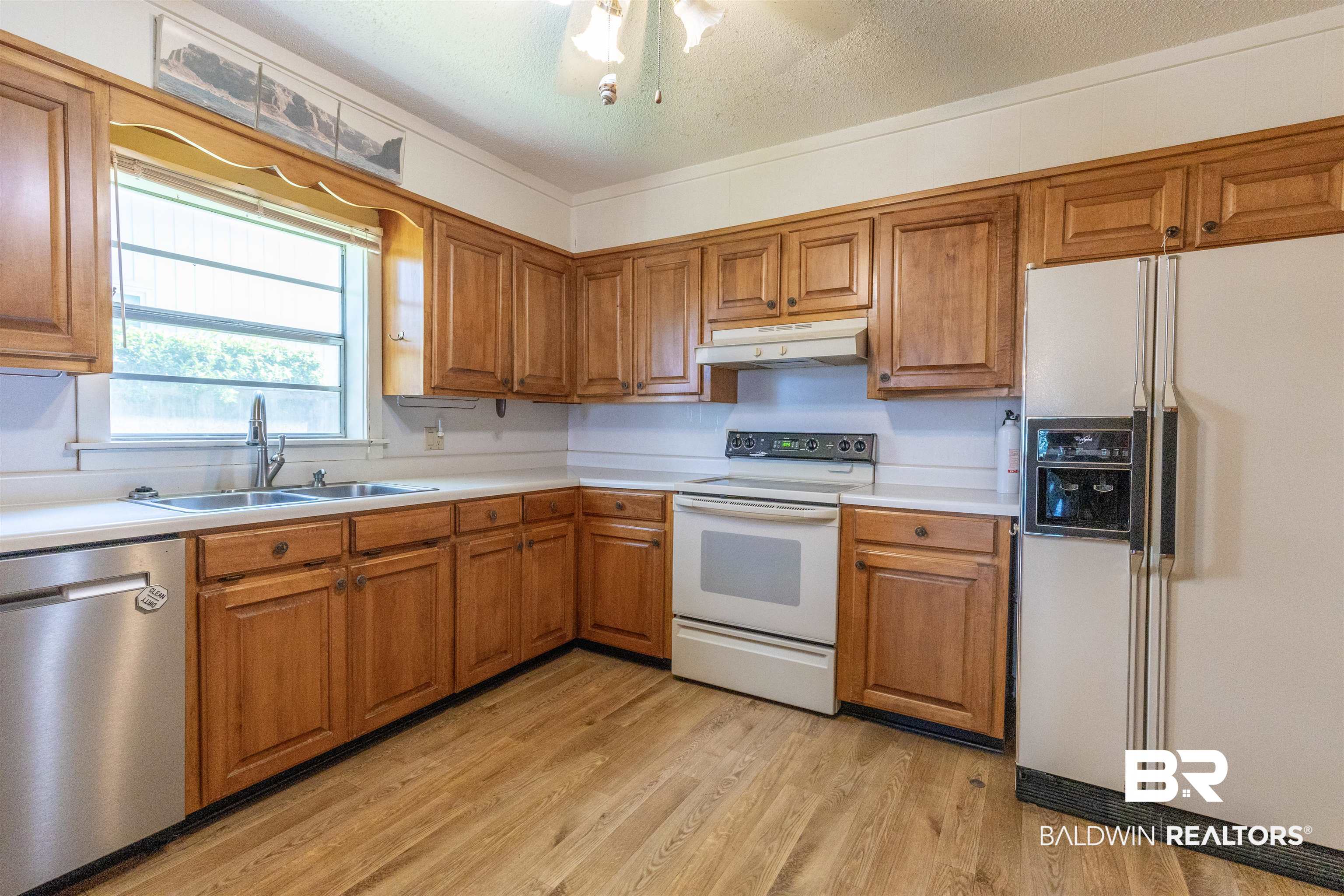 724 Mobile South Street Fairhope, AL 36532 - Photo 14 of 38