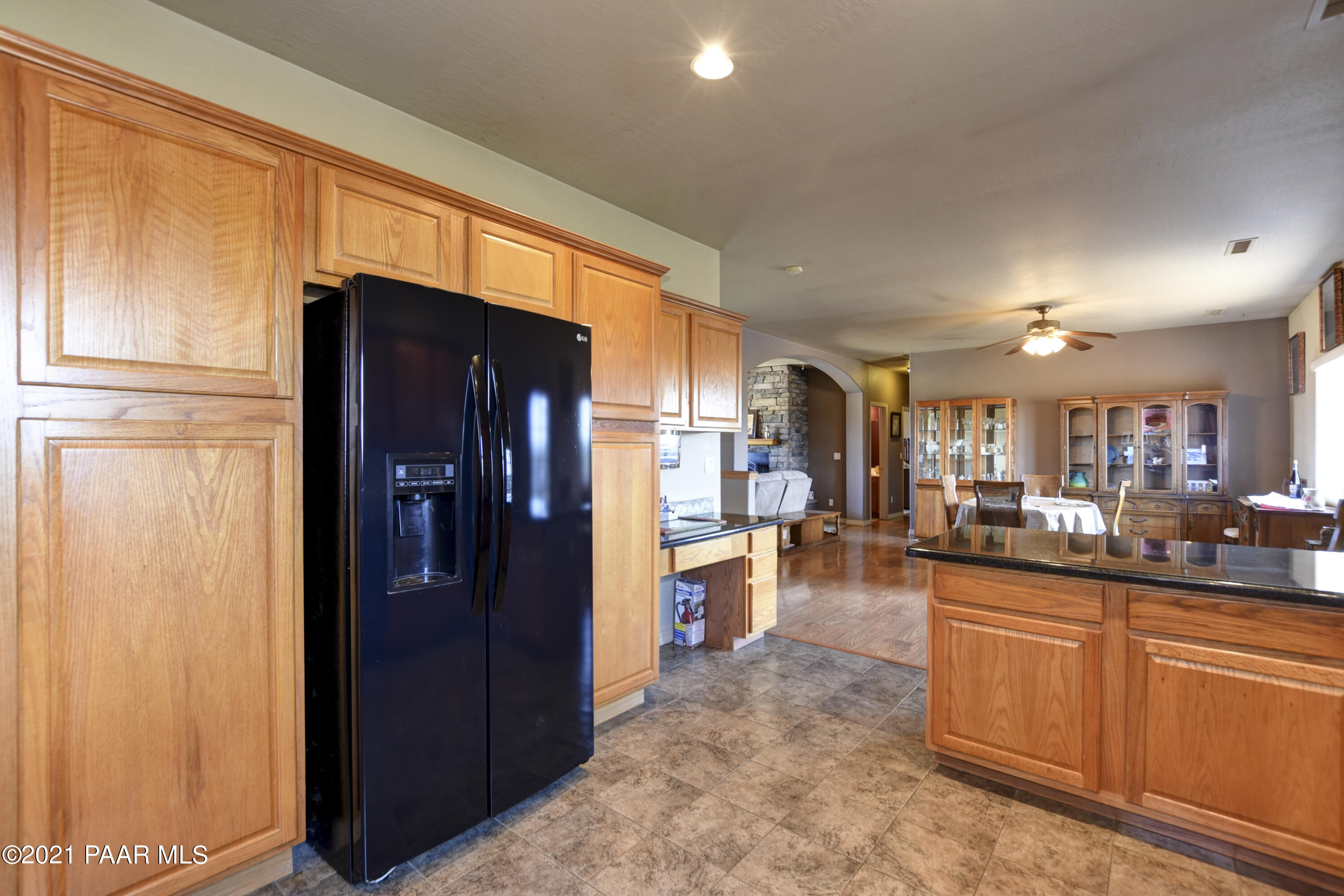 22320 North Malapai Ridge Road Paulden, AZ 86334 - Photo 12 of 39 Lots of Storage