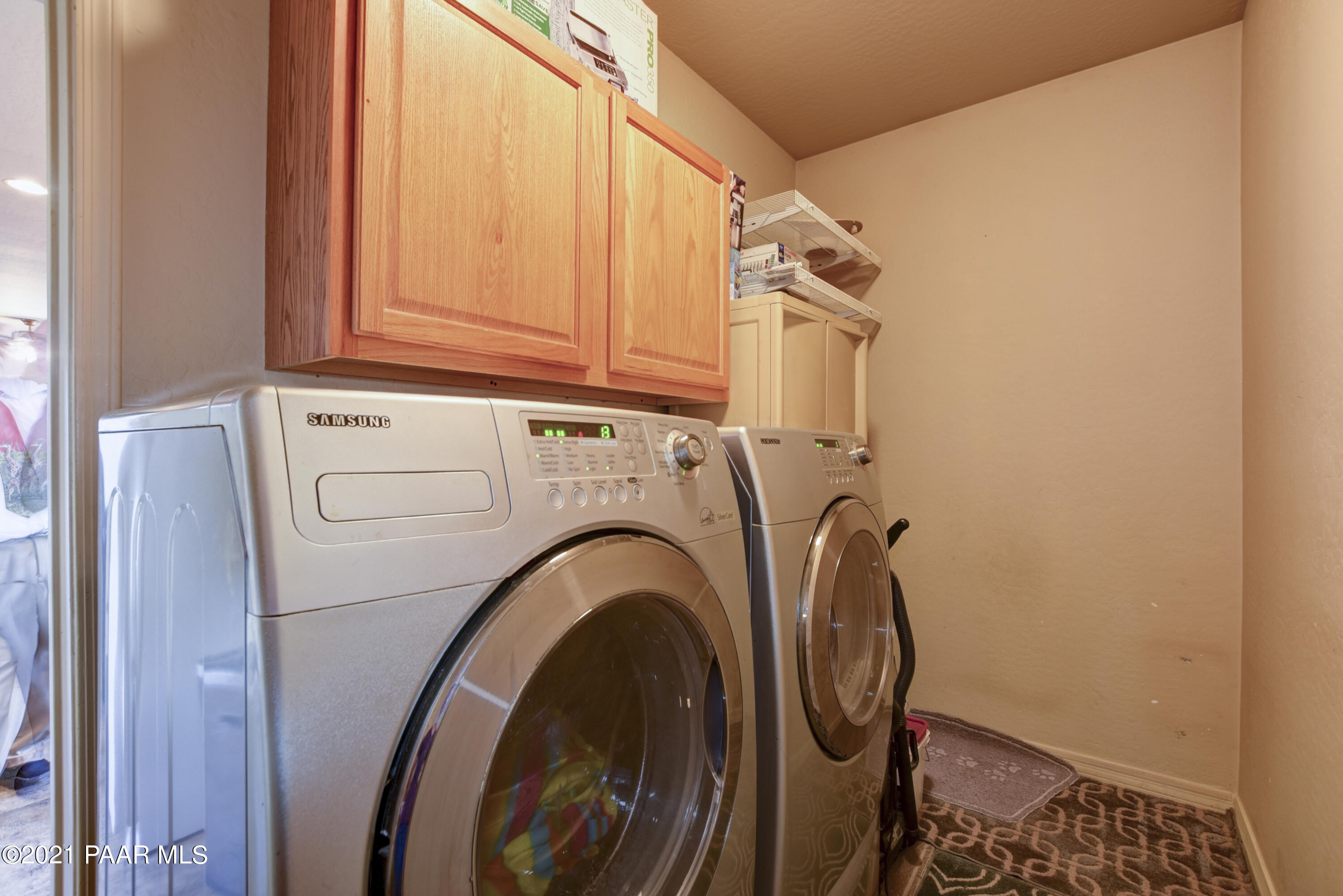 22320 North Malapai Ridge Road Paulden, AZ 86334 - Photo 15 of 39 Laundry Room Up