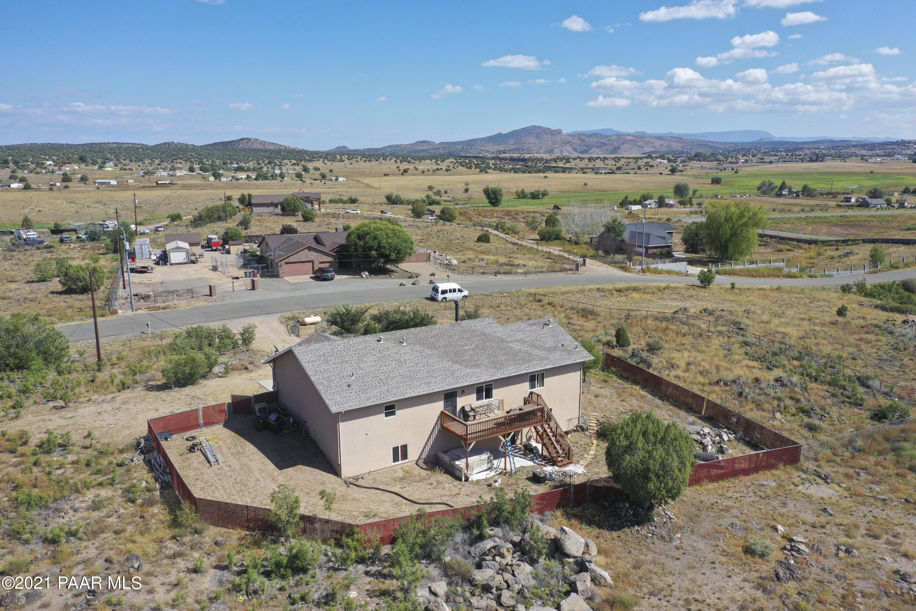 22320 North Malapai Ridge Road Paulden, AZ 86334 - Photo 34 of 39 Privacy fence in back