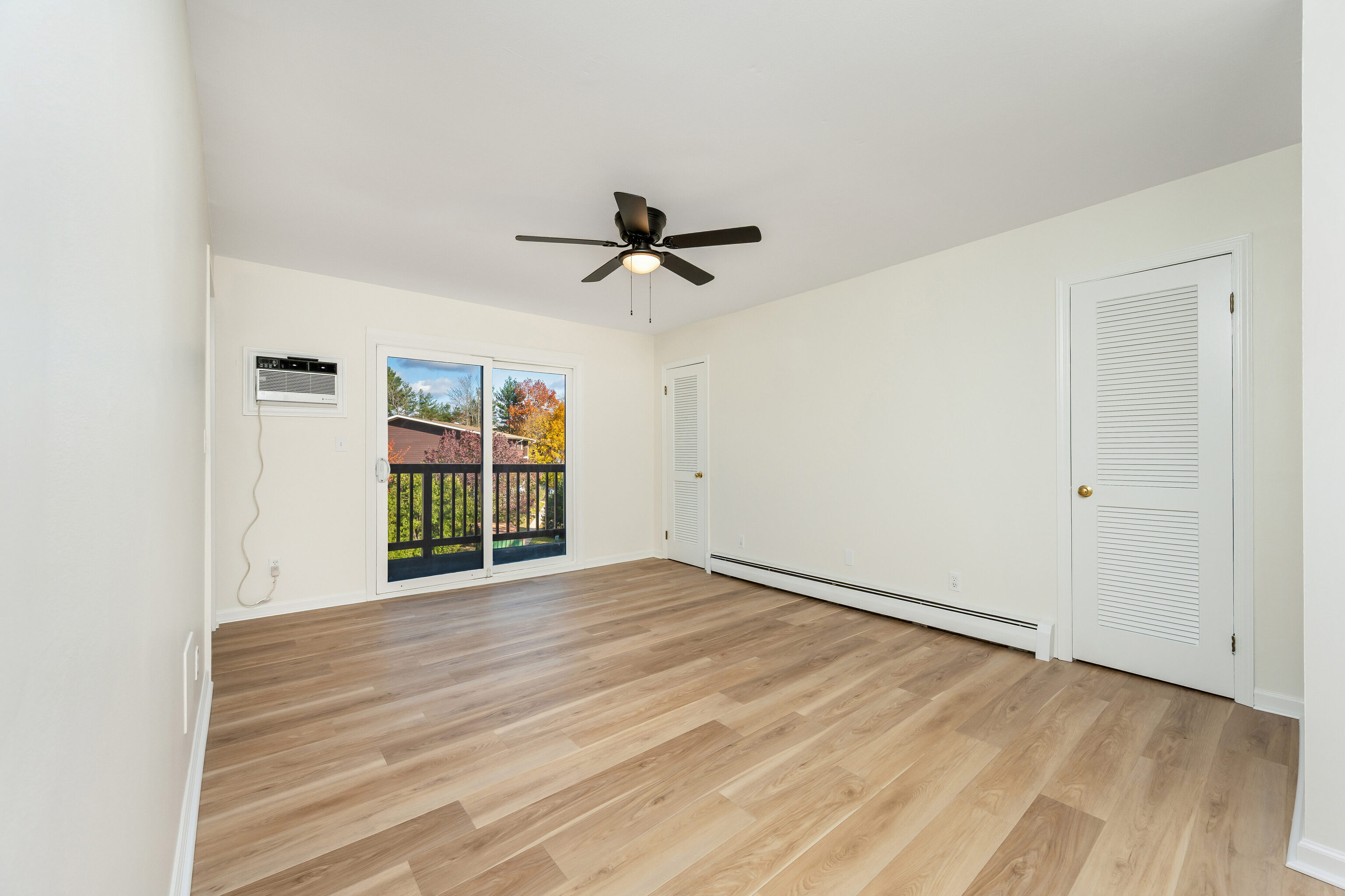 154 Cold Spring Road, Unit 71 Stamford, CT 06905 - Photo 7 of 19 wooden floor in an empty room