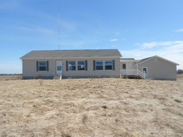 8725 Croswell Road Jeddo, MI 48032 - Photo 1 of 19 262-180522 - front2.JPG