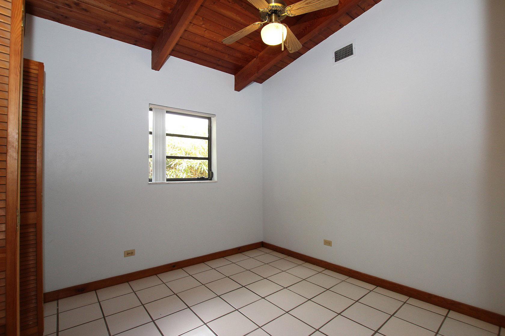 224 2nd Road Key Largo, FL 33037 - Photo 14 of 33 BEDROOM 8