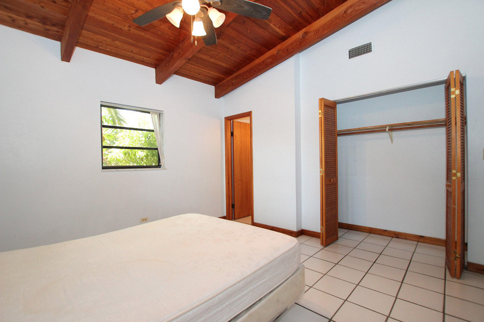 224 2nd Road Key Largo, FL 33037 - Photo 17 of 33 BEDROOM 2