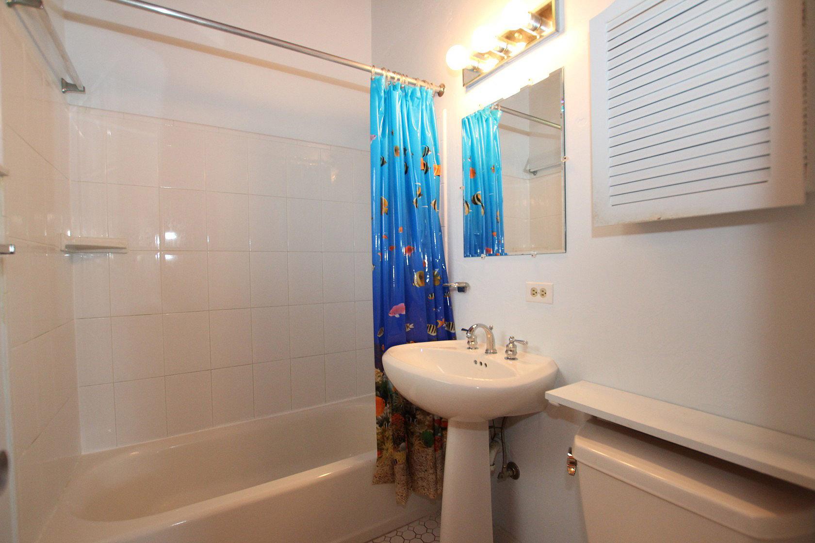 224 2nd Road Key Largo, FL 33037 - Photo 18 of 33 BATHROOM 1