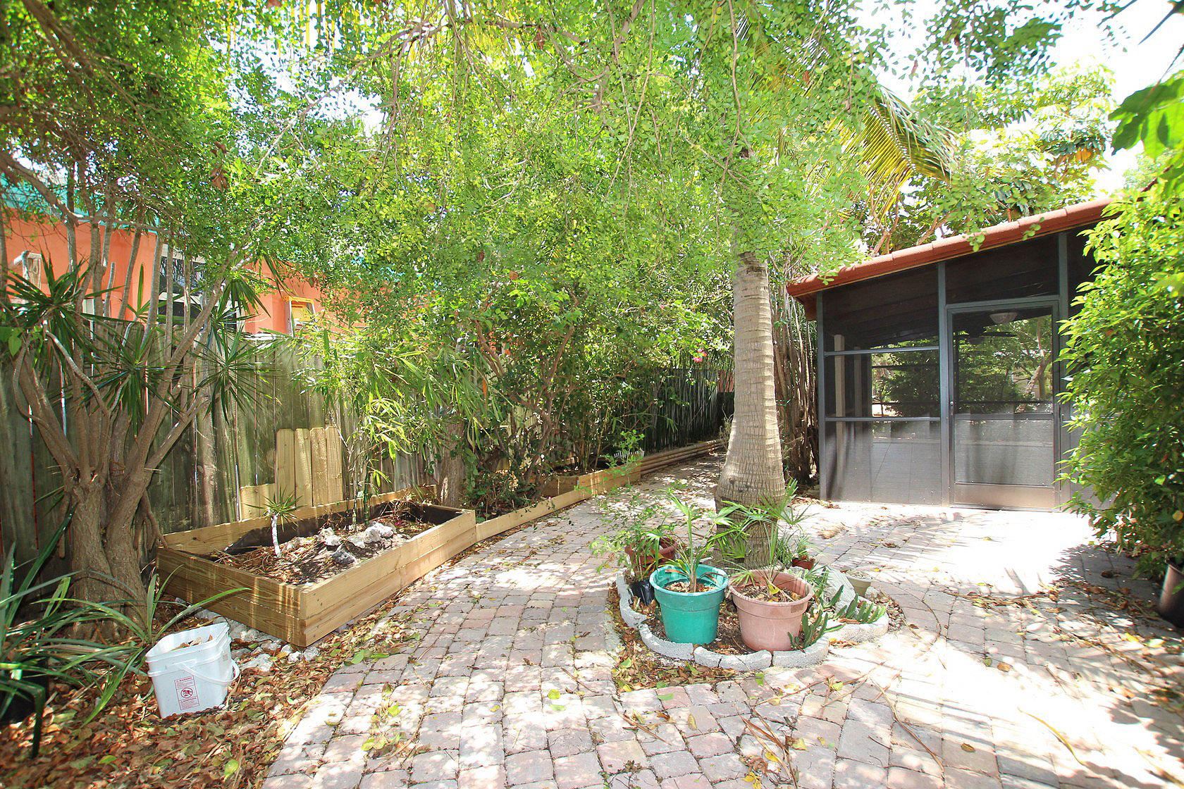224 2nd Road Key Largo, FL 33037 - Photo 30 of 33 YARD 5