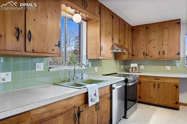 $650,000 | 25 High Street, Palmer Lake, CO 80133