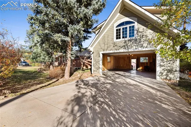 $650,000 | 25 High Street, Palmer Lake, CO 80133