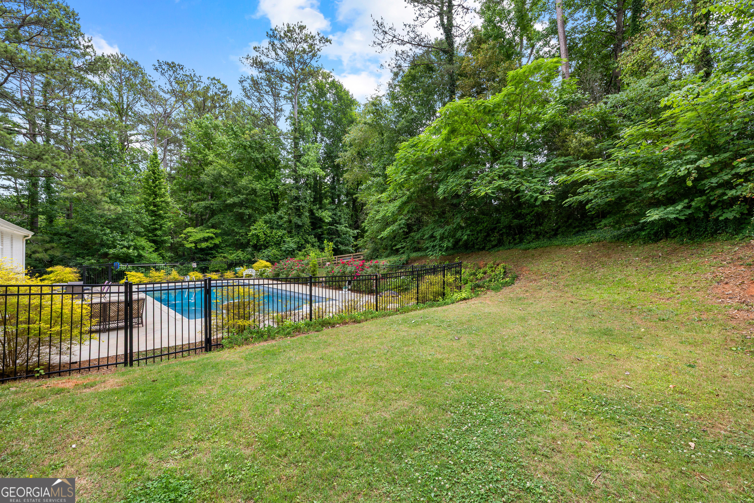 29 Red Bud Trail Newnan, GA 30263 - Photo 18 of 60
