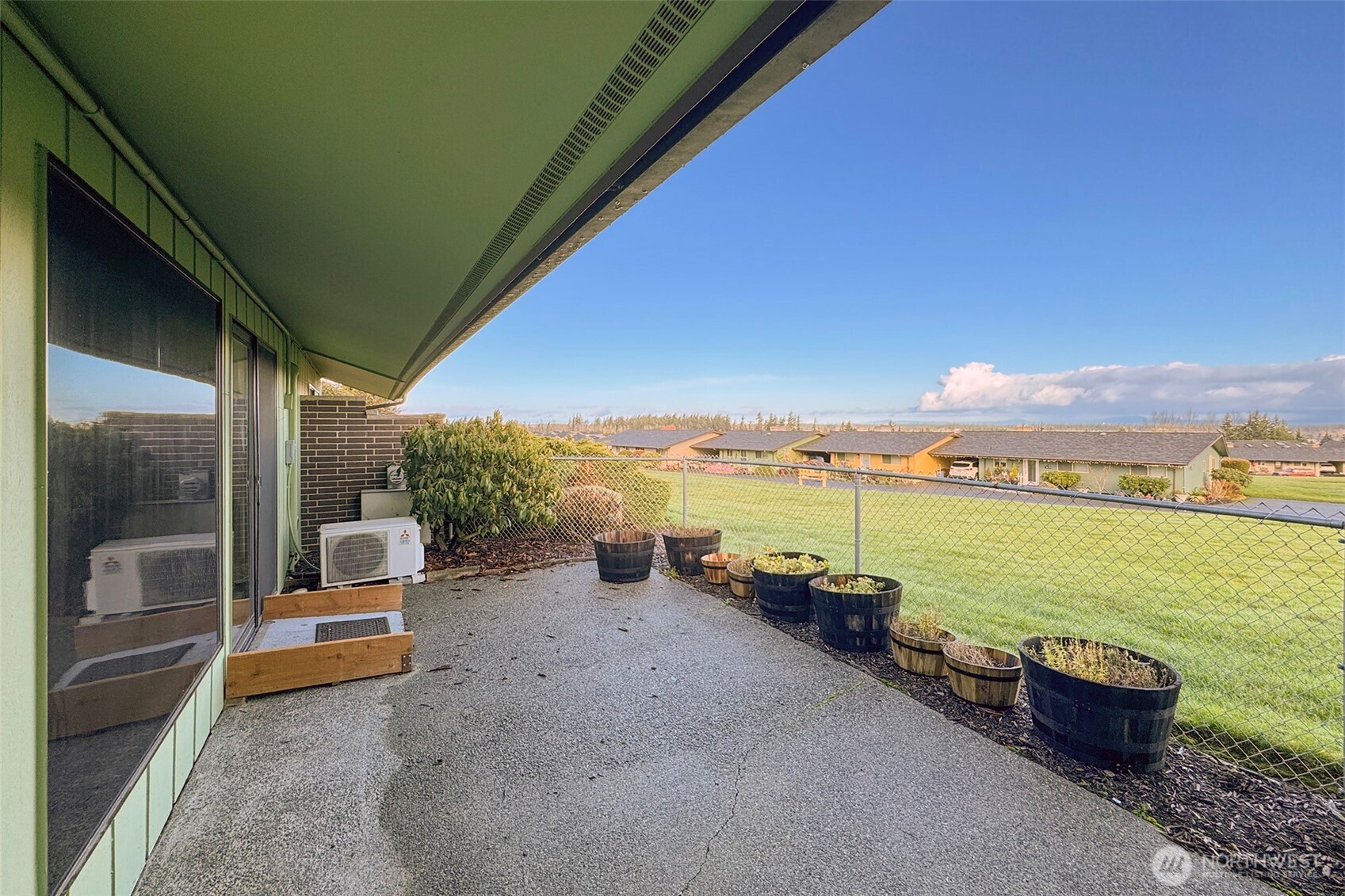 1301 South 3rd Avenue, Unit 9B Sequim, WA 98382 - Photo 13 of 39 a view of a ocean with city view