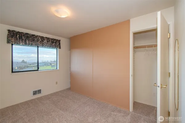 an empty room with window