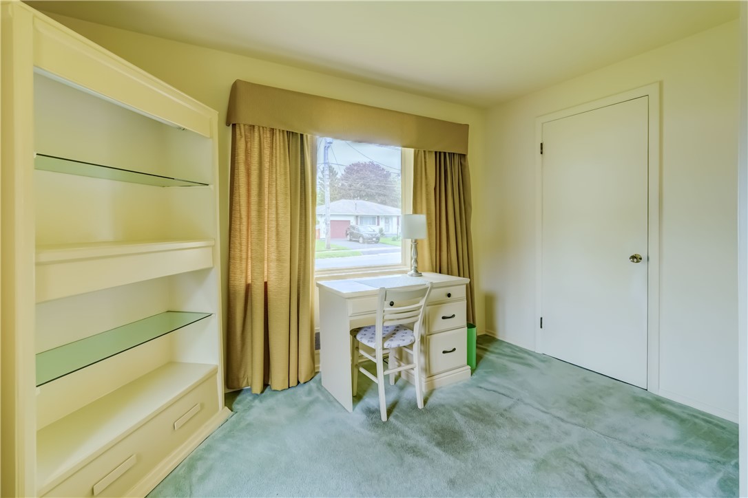 41 Leicestershire Road Irondequoit, NY 14621 - Photo 11 of 47