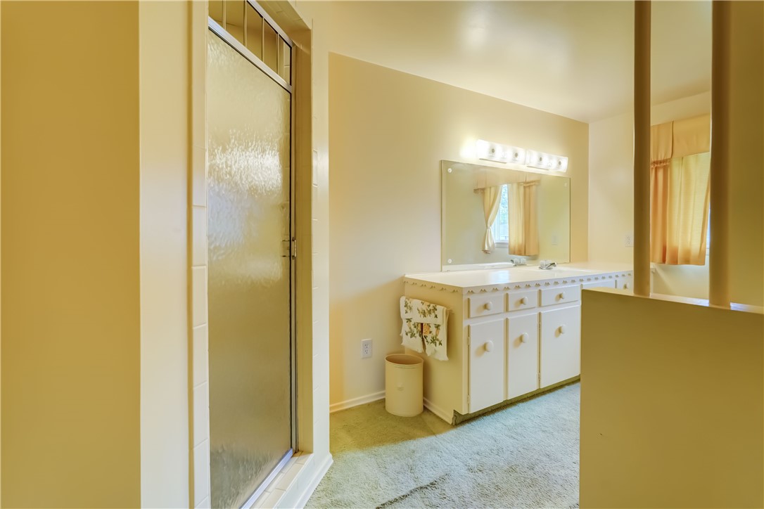 41 Leicestershire Road Irondequoit, NY 14621 - Photo 12 of 47