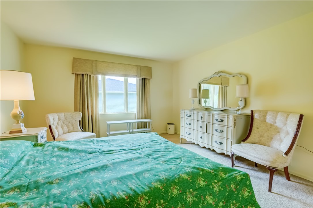 41 Leicestershire Road Irondequoit, NY 14621 - Photo 21 of 47