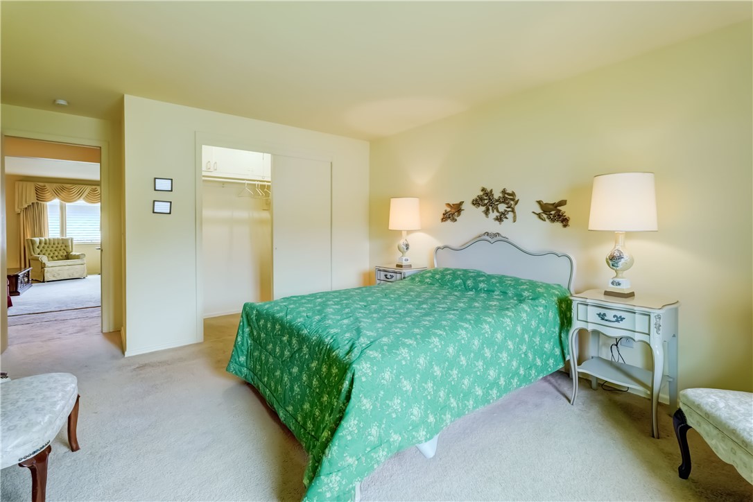 41 Leicestershire Road Irondequoit, NY 14621 - Photo 22 of 47