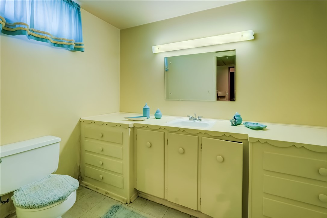 41 Leicestershire Road Irondequoit, NY 14621 - Photo 40 of 47