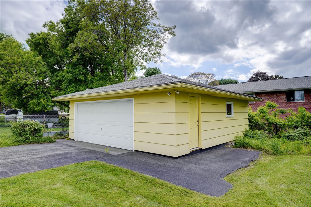 41 Leicestershire Road Irondequoit, NY 14621 - Photo 47 of 47