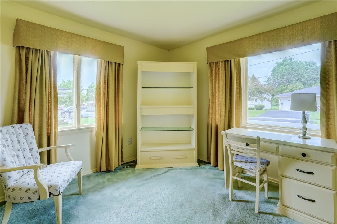 41 Leicestershire Road Irondequoit, NY 14621 - Photo 10 of 47