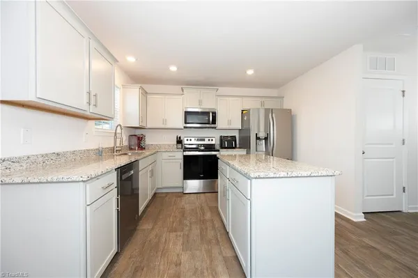 $320,000 | 229 Rebecca Avenue, Lexington, NC 27295