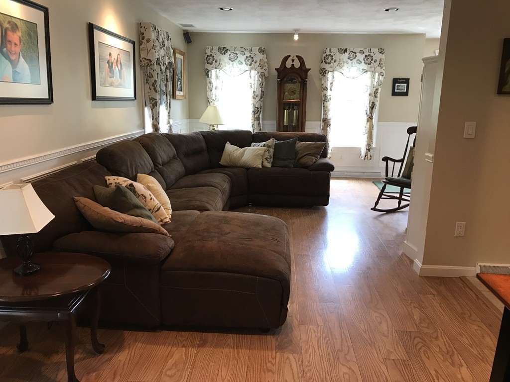121 Pelham Road Dracut, MA 01826 - Photo 12 of 30 Gallery Image 12