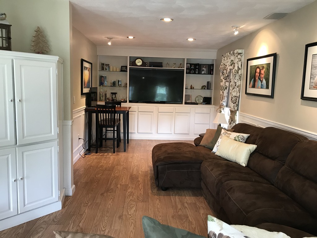 121 Pelham Road Dracut, MA 01826 - Photo 13 of 30 Gallery Image 13