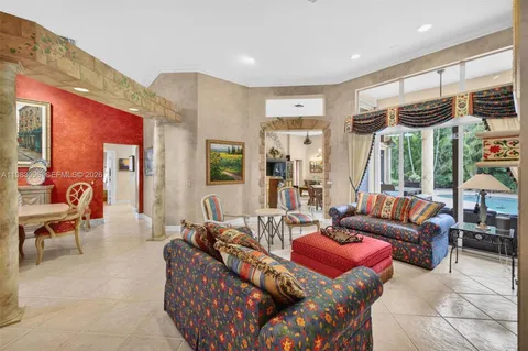 $1,000,000 | 1083 Southwest 156th Terrace, Pembroke Pines, FL 33027
