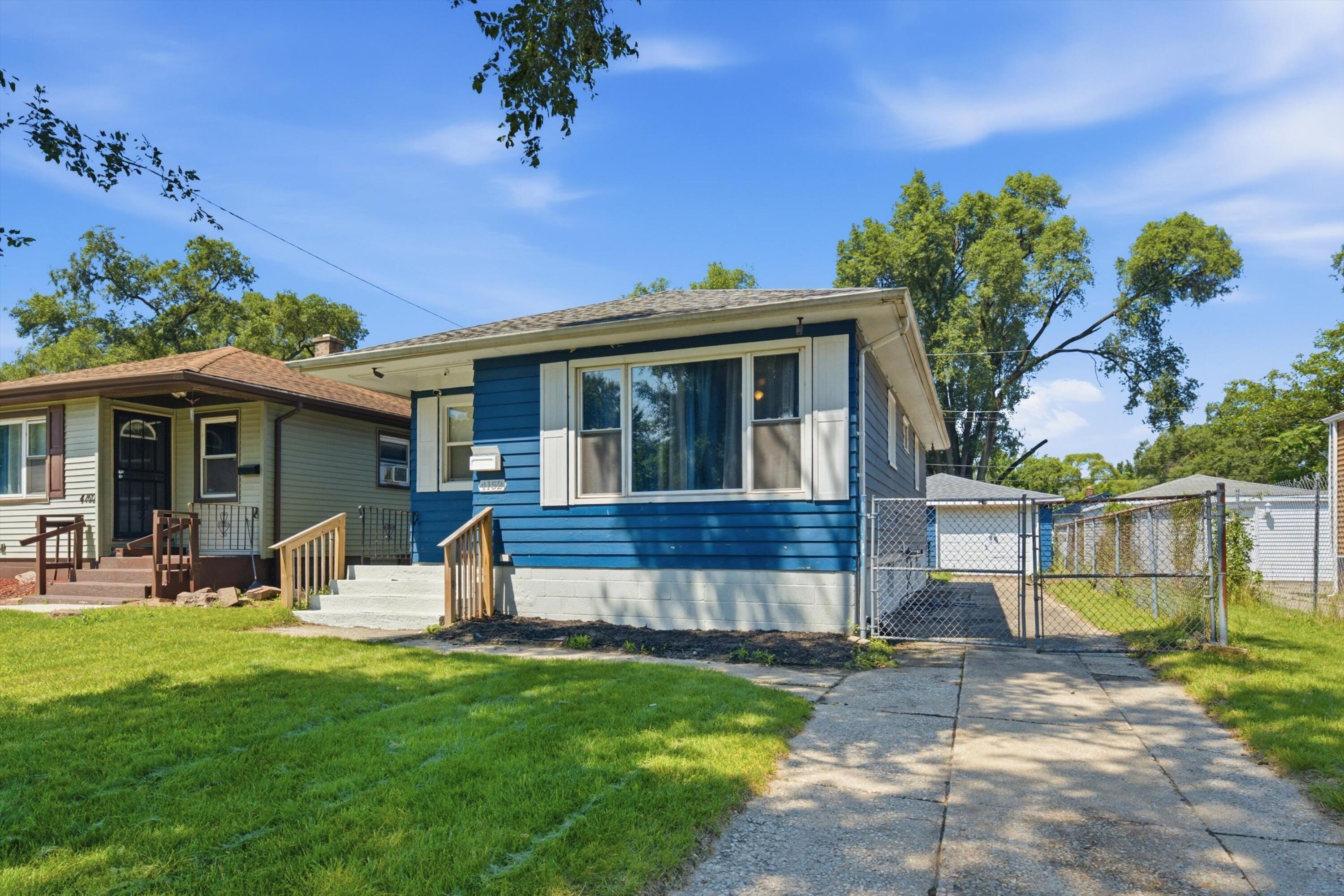 4152 Pierce Street Gary, IN 46408 - Photo 2 of 19 3000x2000