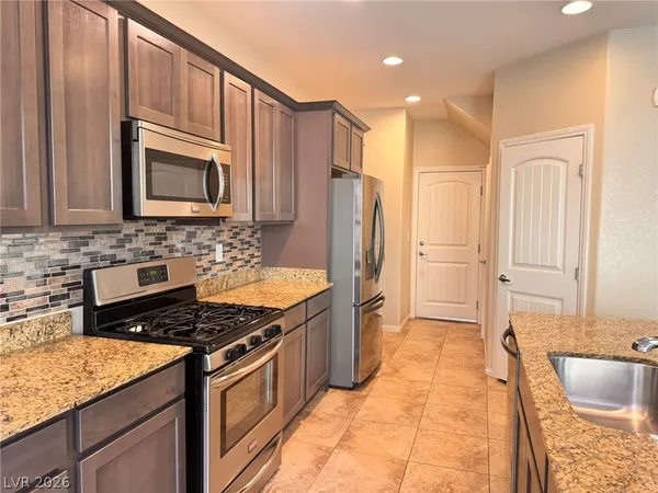 $2,295 | 9229 Fire Rose Street, Las Vegas, NV 89178