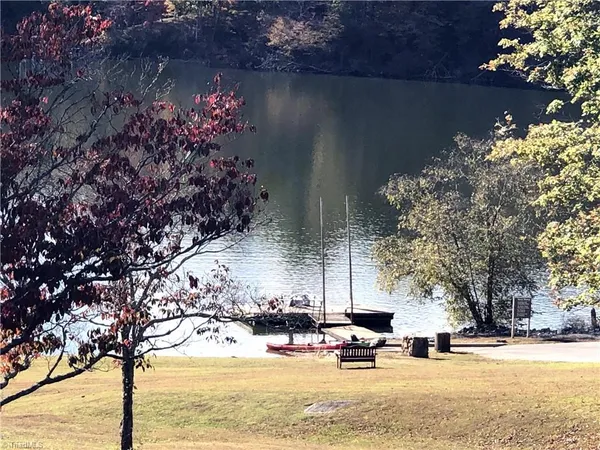 $29,500 | 2 Majestic Court, Boomer, NC 28606
