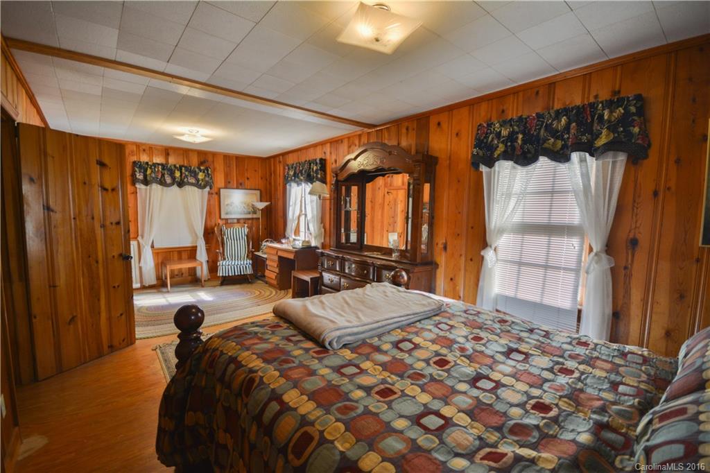 175 Rocky Ridge Road Sylva, NC 28779 - Photo 11 of 20 Gallery Image 11