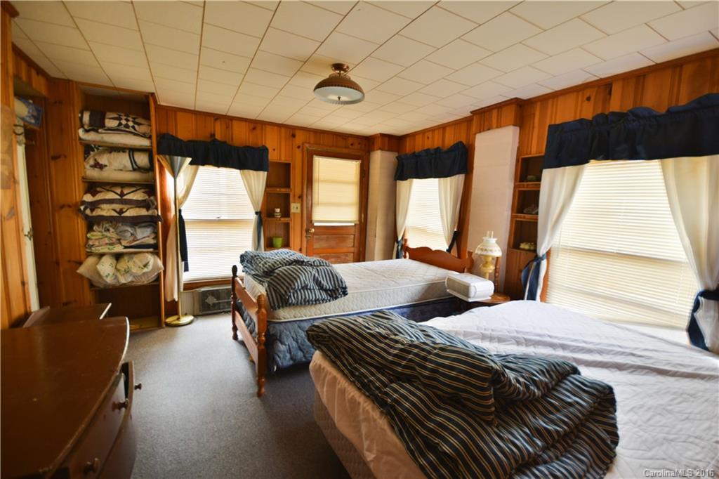 175 Rocky Ridge Road Sylva, NC 28779 - Photo 18 of 20 Gallery Image 18