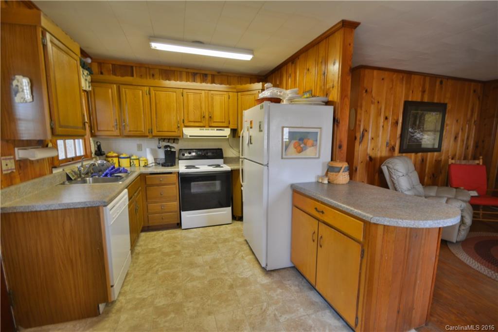 175 Rocky Ridge Road Sylva, NC 28779 - Photo 4 of 20 Gallery Image 4