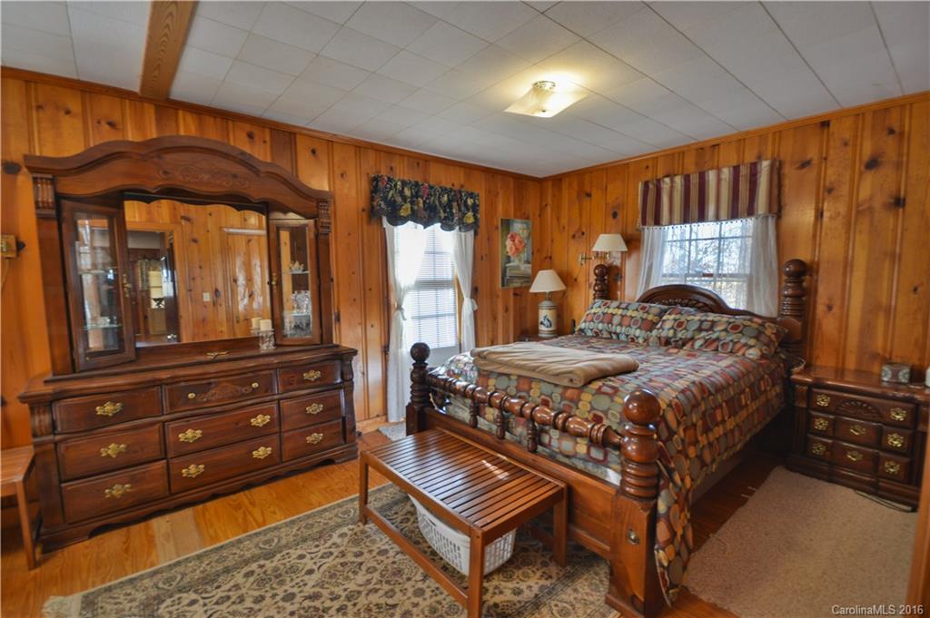 175 Rocky Ridge Road Sylva, NC 28779 - Photo 9 of 20 Gallery Image 9