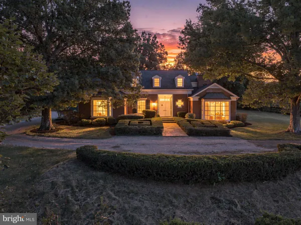 $2,000,000 | 1325 Rokeby Road, Upperville, VA 20184