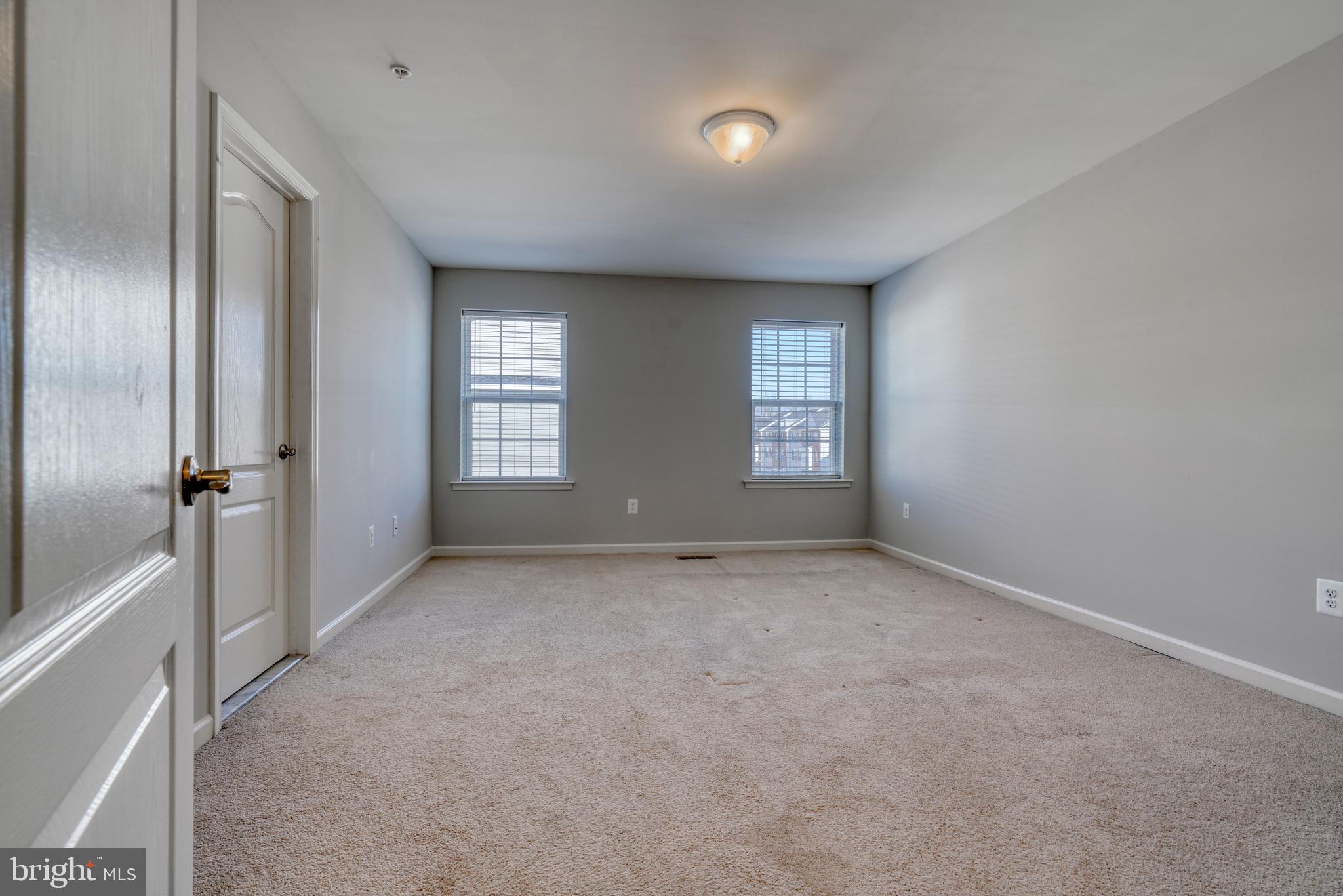 985 Morgan Run Road Middle River, MD 21220 - Photo 24 of 33 an empty room with windows